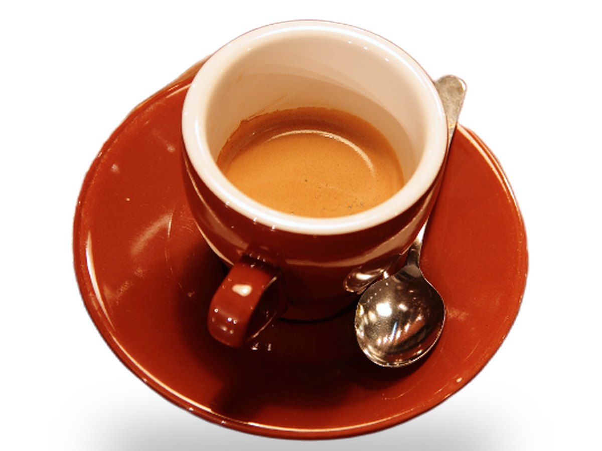 ShelfShine result: the same cup cut out, centered on white with a soft shadow